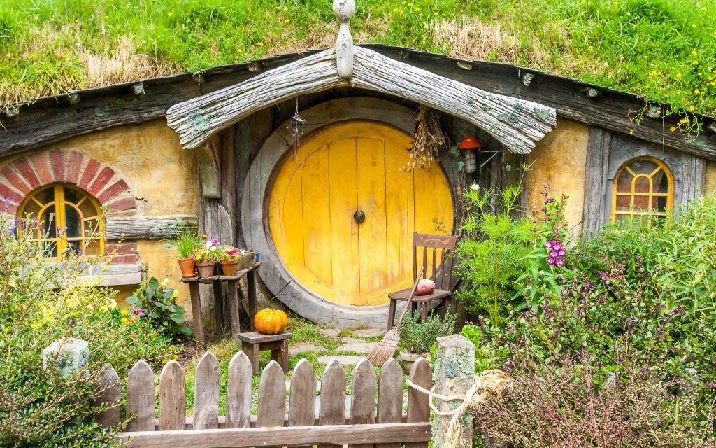 Hobbiton in Matamata, New Zealand © Krug100 | Dreamstime